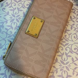 Michael Kors Long Wallet